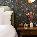 Petit Soleil - Bed, Breakfast And Bar