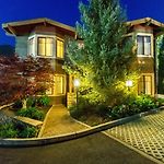 San Luis Creek Lodge