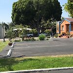 Los Padres Inn
