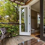 Iconic Modern Farmhouse