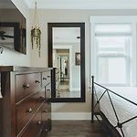 Contemporary Boutique Bungalow