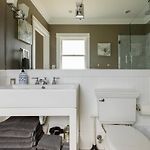 Iconic Modern Farmhouse