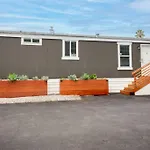 Modern 2-Bedroom Eucalyptus House