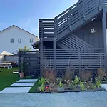 Black Barn Ranch Hill Views Downtown Close