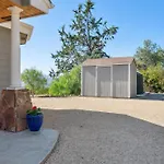 Serene Retreat In The Heart Of Slo