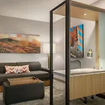 Springhill By Marriott Hotel 3*
