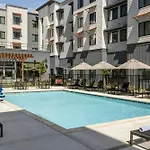 Hotel Springhill By Marriott 3*