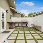 Sleeps 11 Wine Trail Fire Pit Bocce & Trampoline