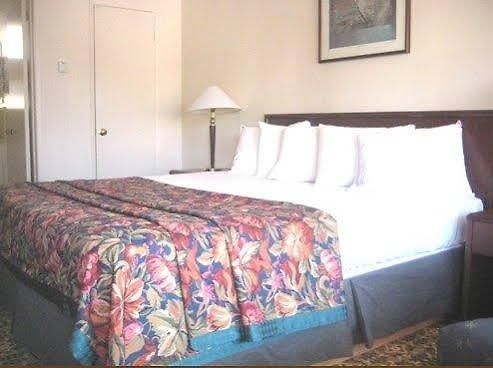 El Toro Hotel