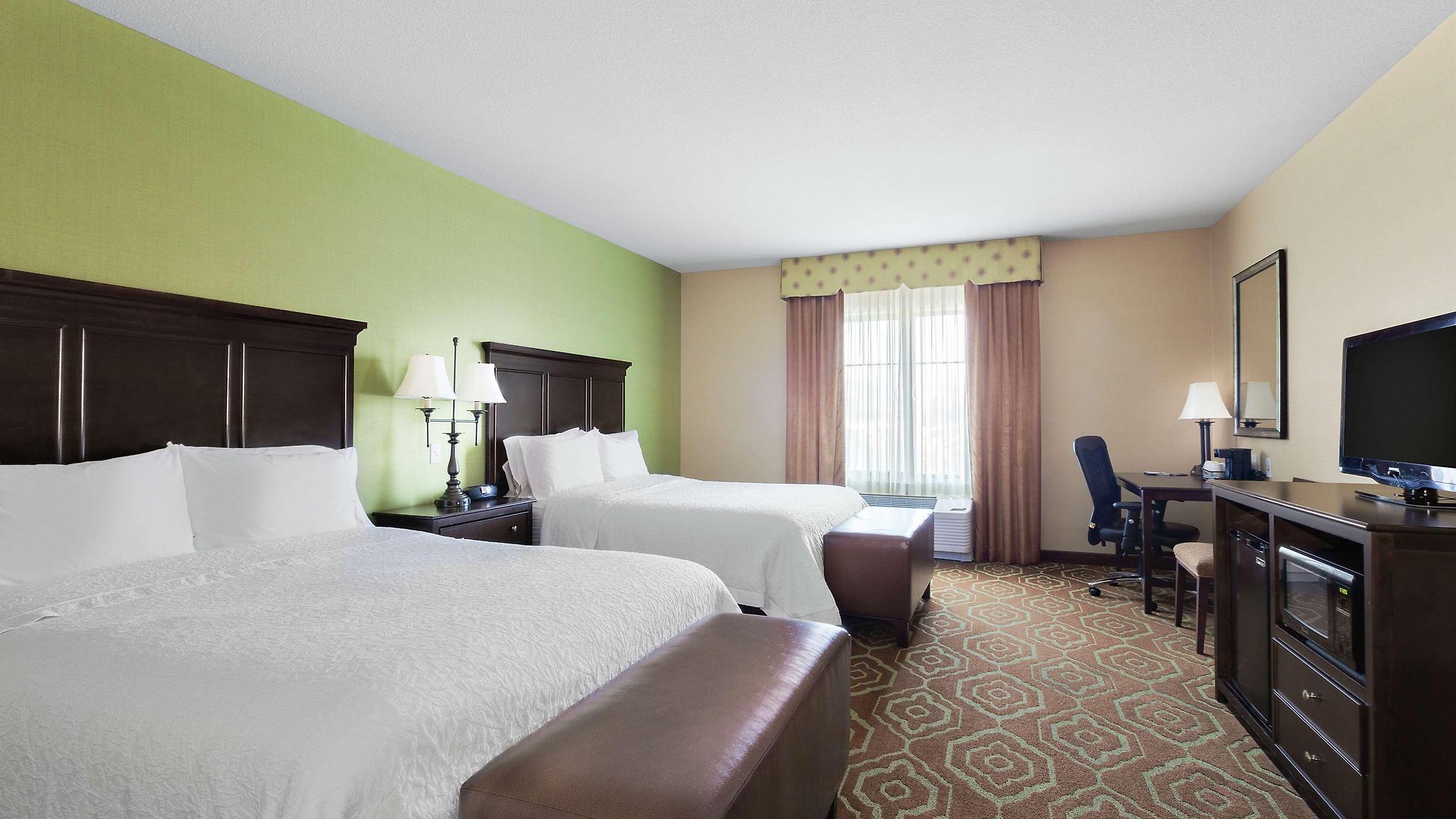 Hotel Hampton &