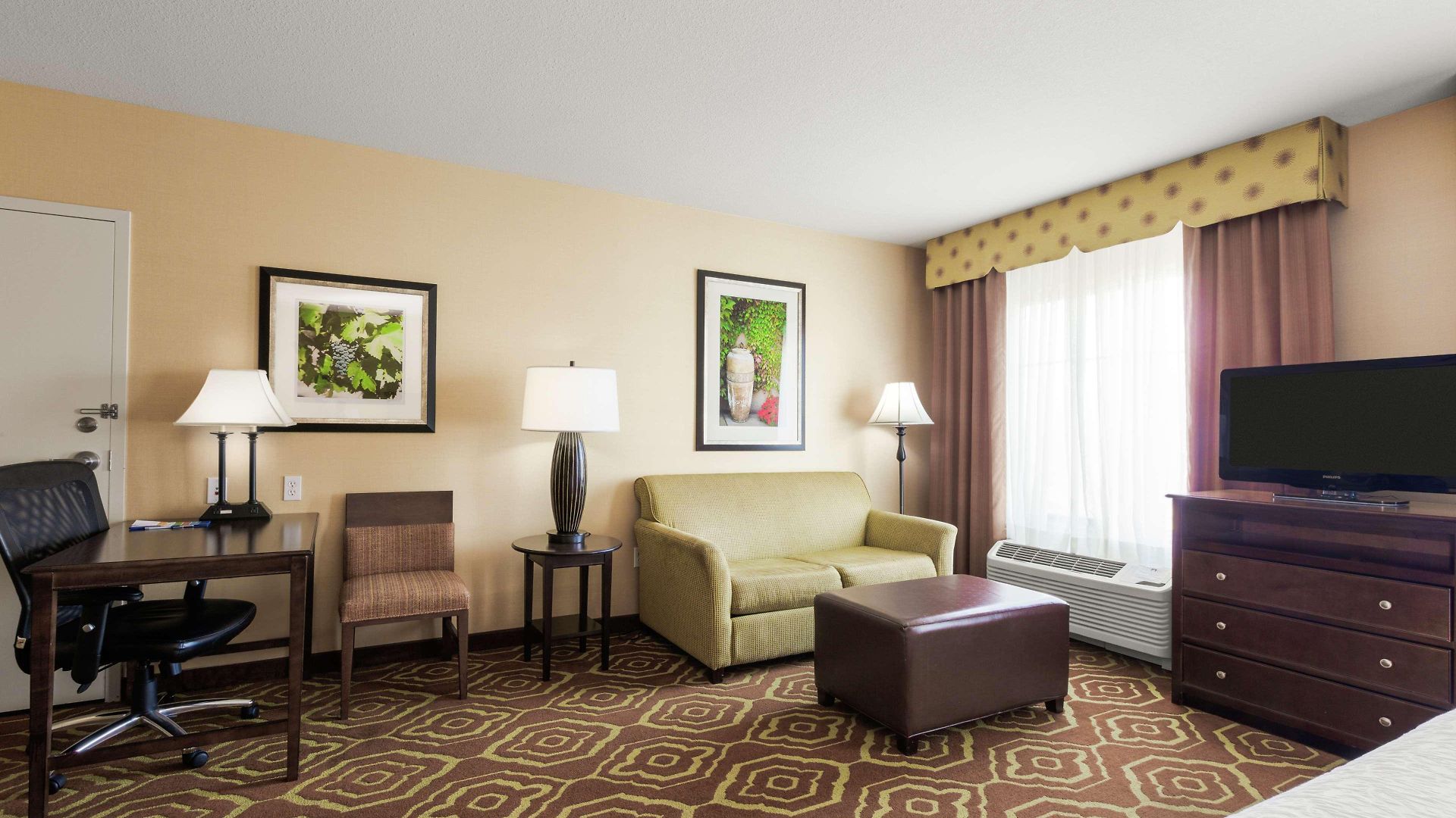 Hampton & 3* San Luis Obispo