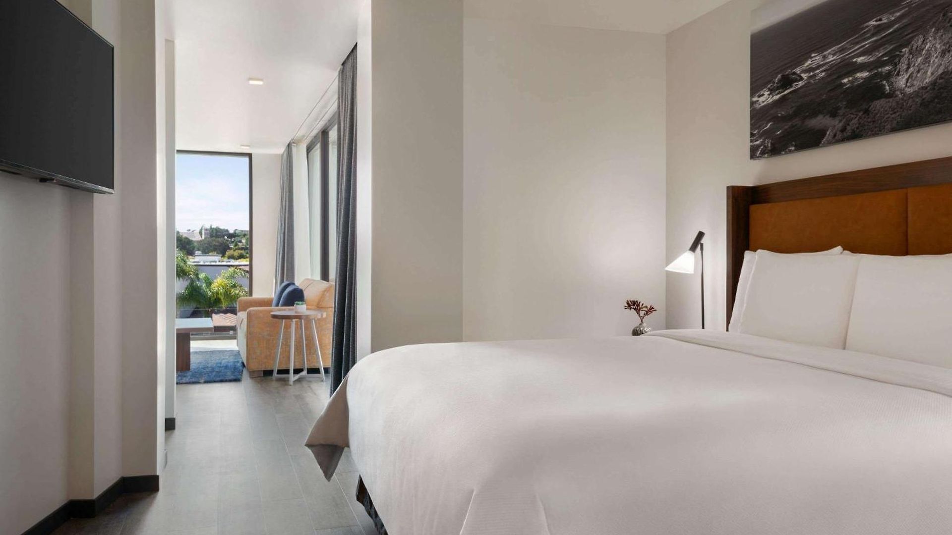 La Quinta By Wyndham Hotel