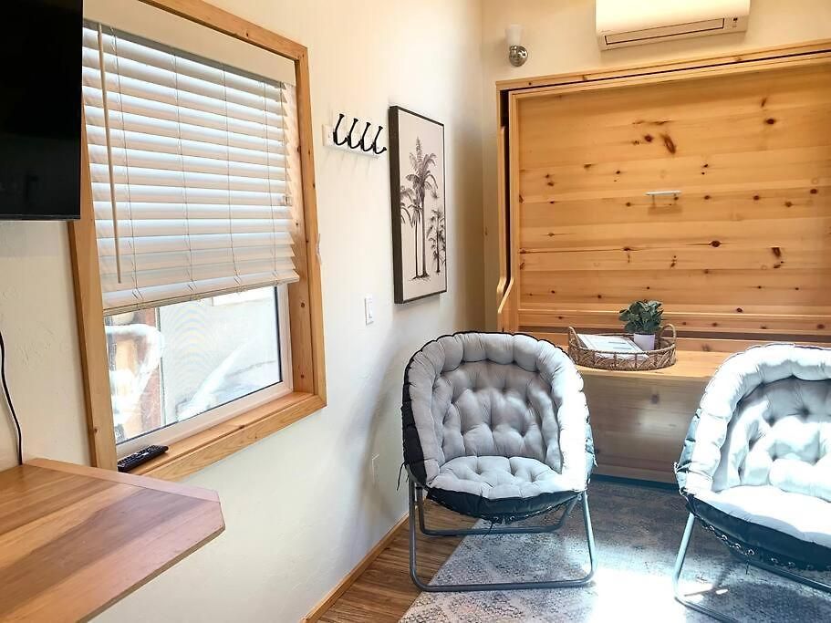 Holiday home Sunshine Tiny And Loft Close To Downtown *