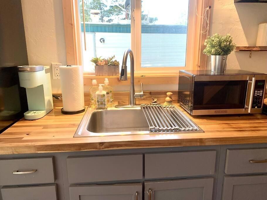 Sunshine Tiny And Loft Close To Downtown Holiday home San Luis Obispo