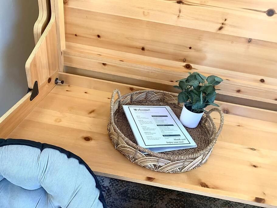 Sunshine Tiny And Loft Close To Downtown Holiday home