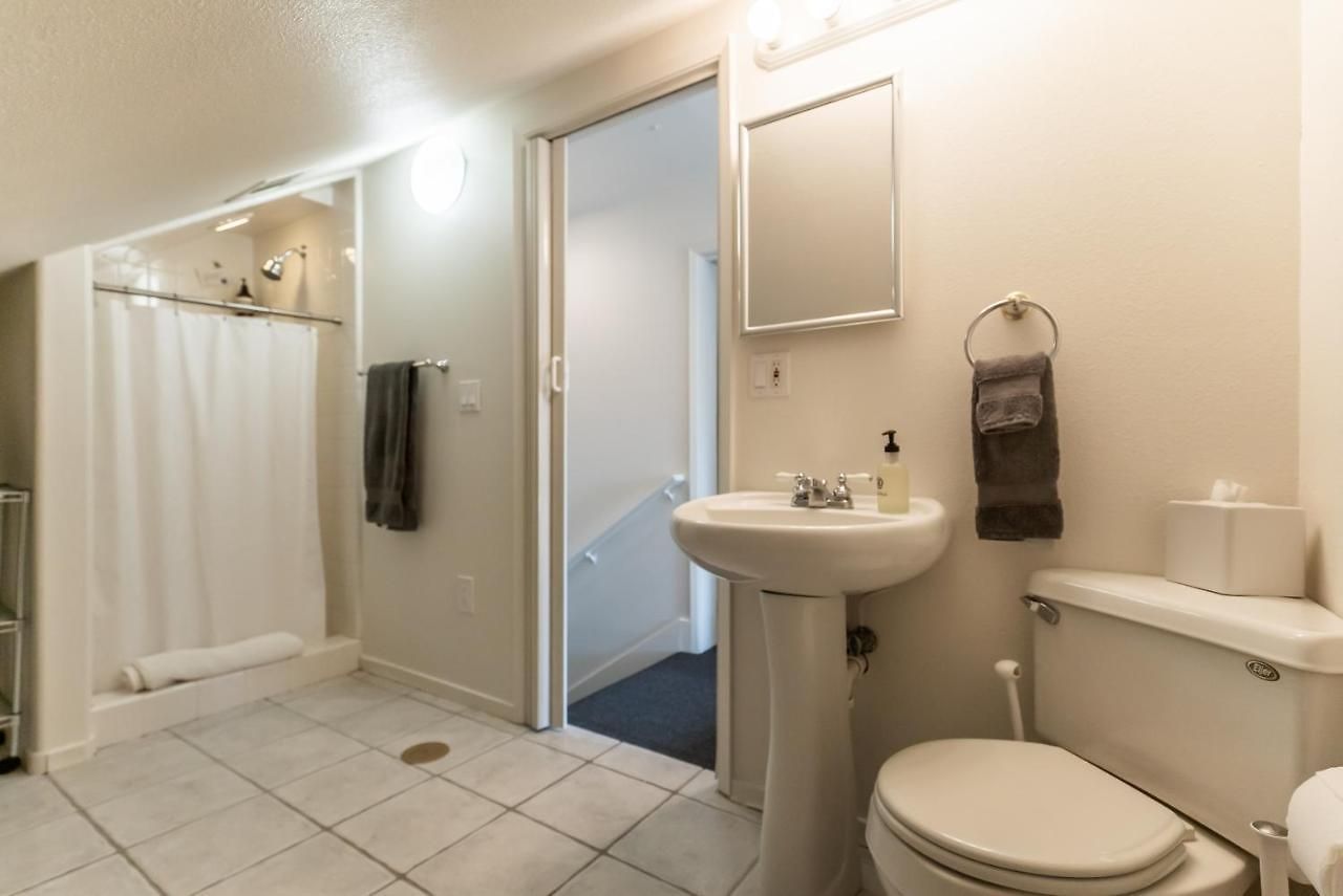 Holiday home Mountain Getaway, View In Slo! - Whole House *