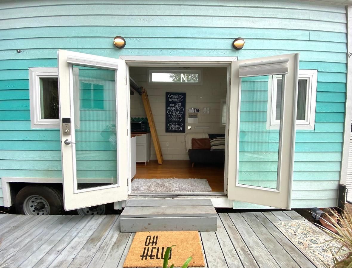 Lofted Bedroom Teal Tiny With Creek Views Holiday home *