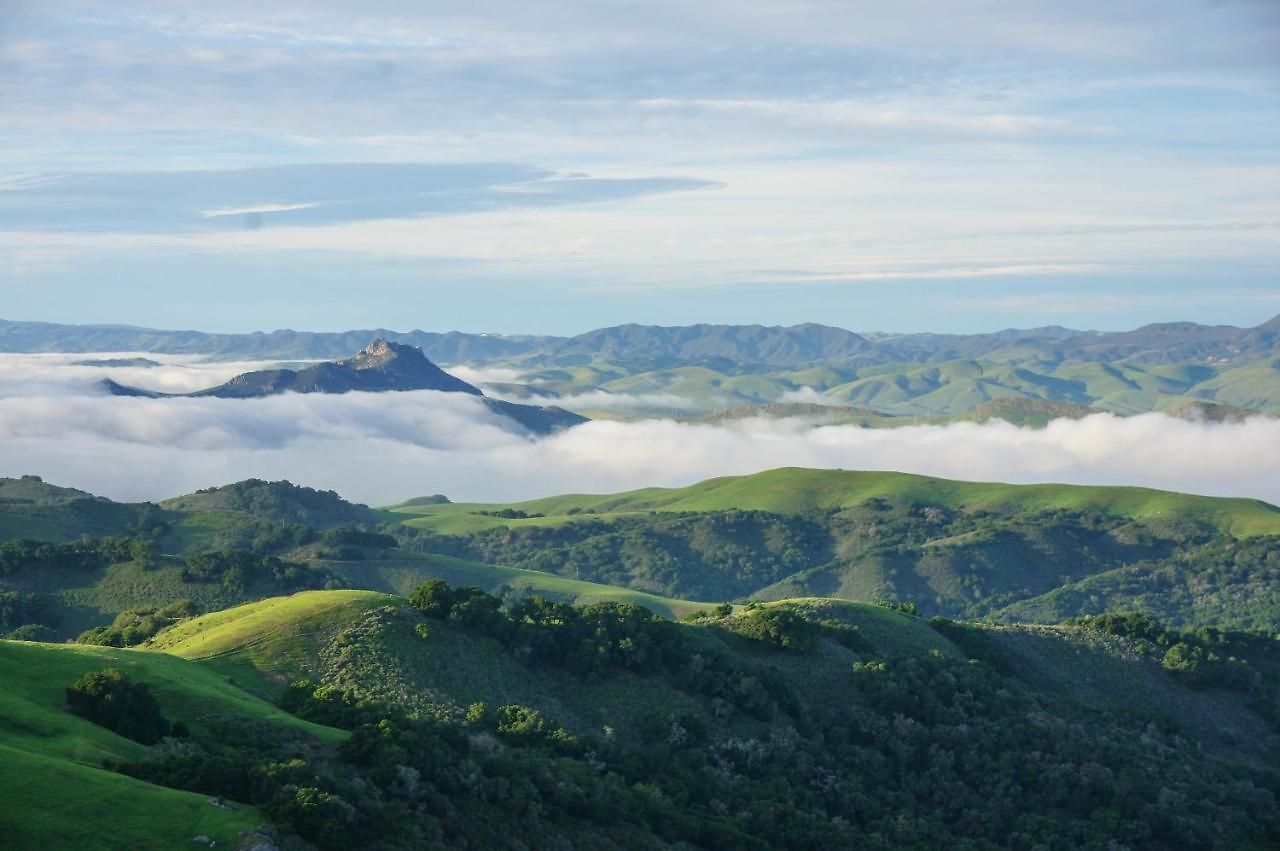 Vista House, Luxury Above The Clouds! - Whole House Holiday home *