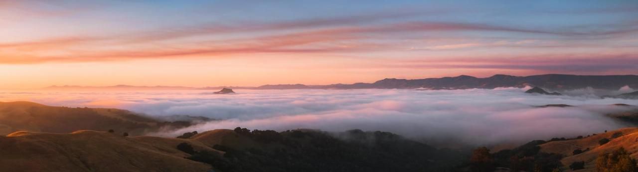 Vista House, Luxury Above The Clouds! - Whole House Holiday home *