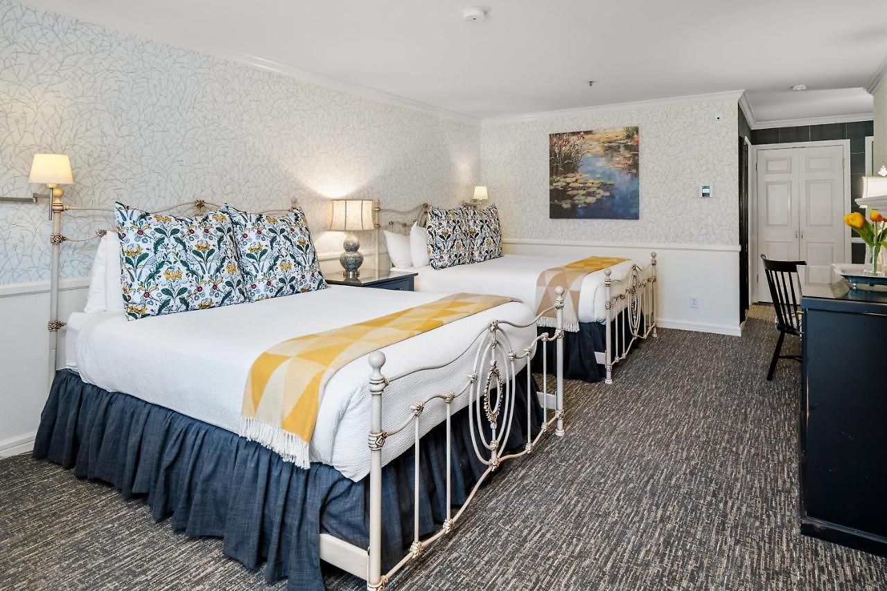 Hotel Apple Farm 3*