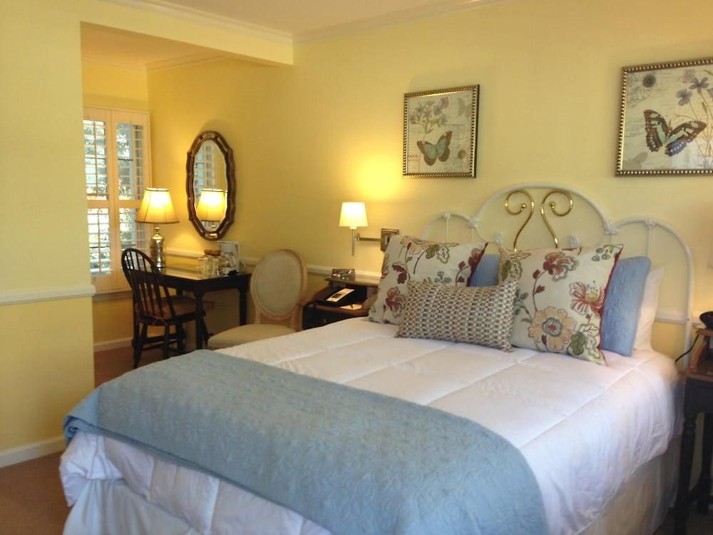 Apple Farm Hotel 3*