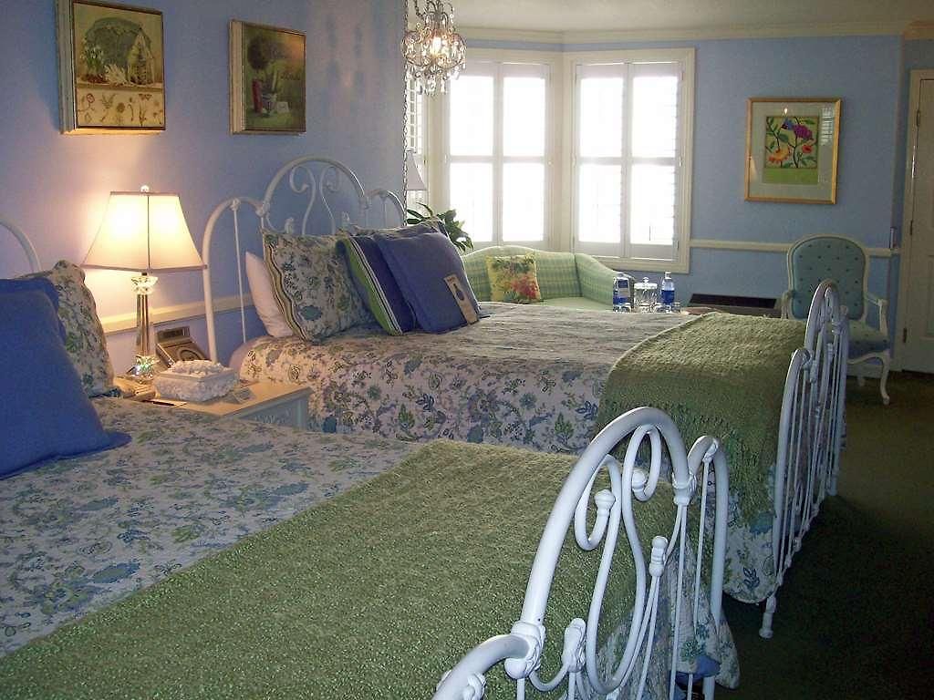 Apple Farm Hotel 3*