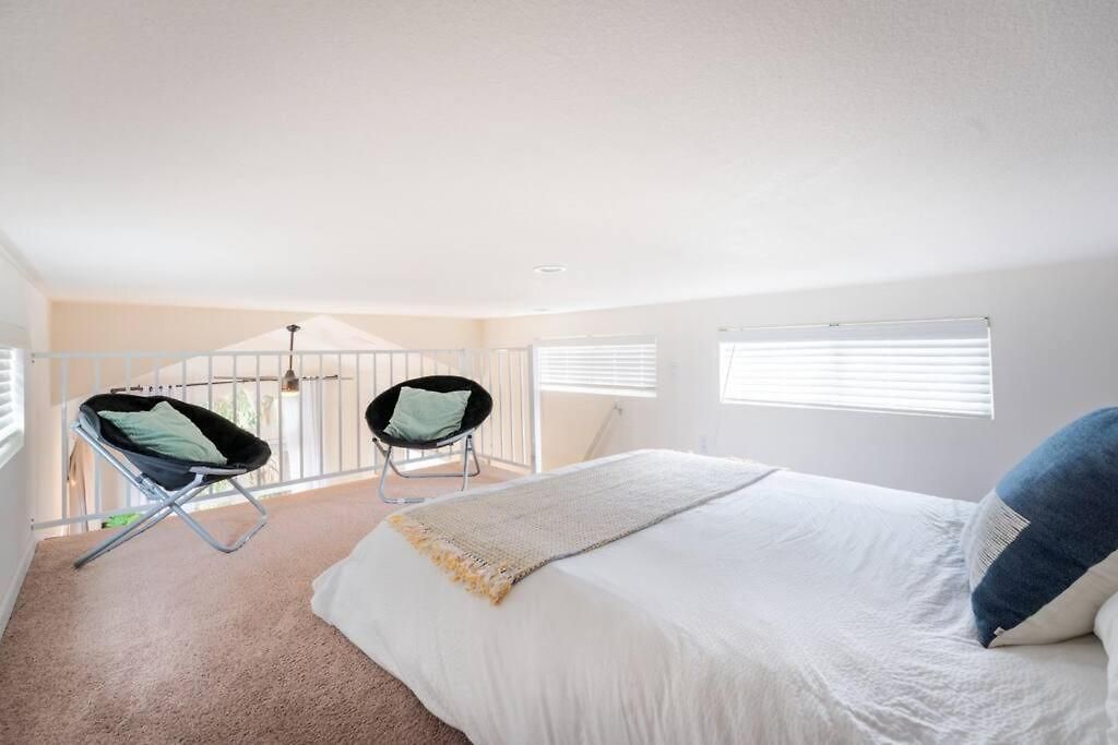 The Tiny Loft And Private Yard Holiday home