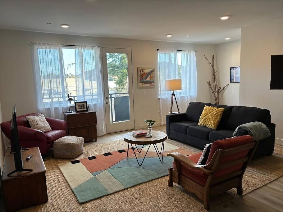Urban Slo Living- 1 Mile From Downtown