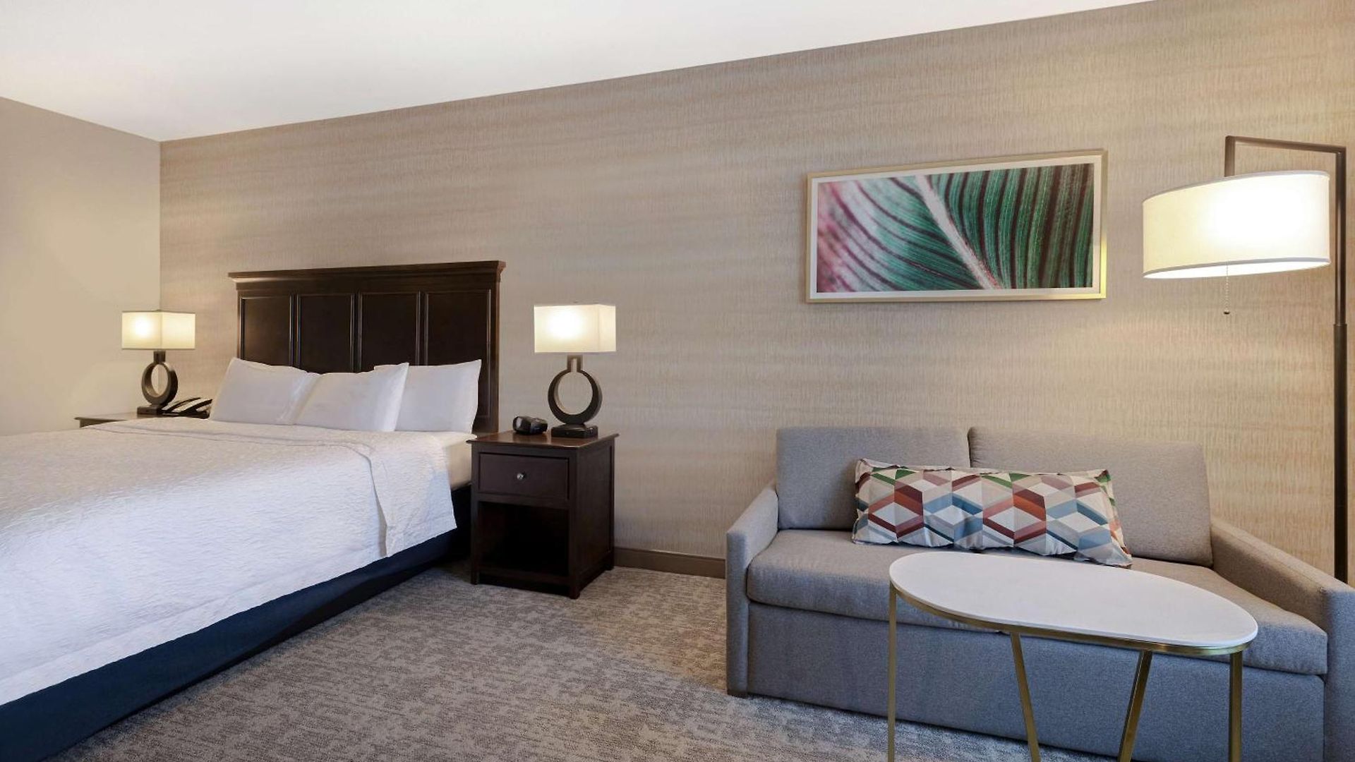 Hotel Hampton &