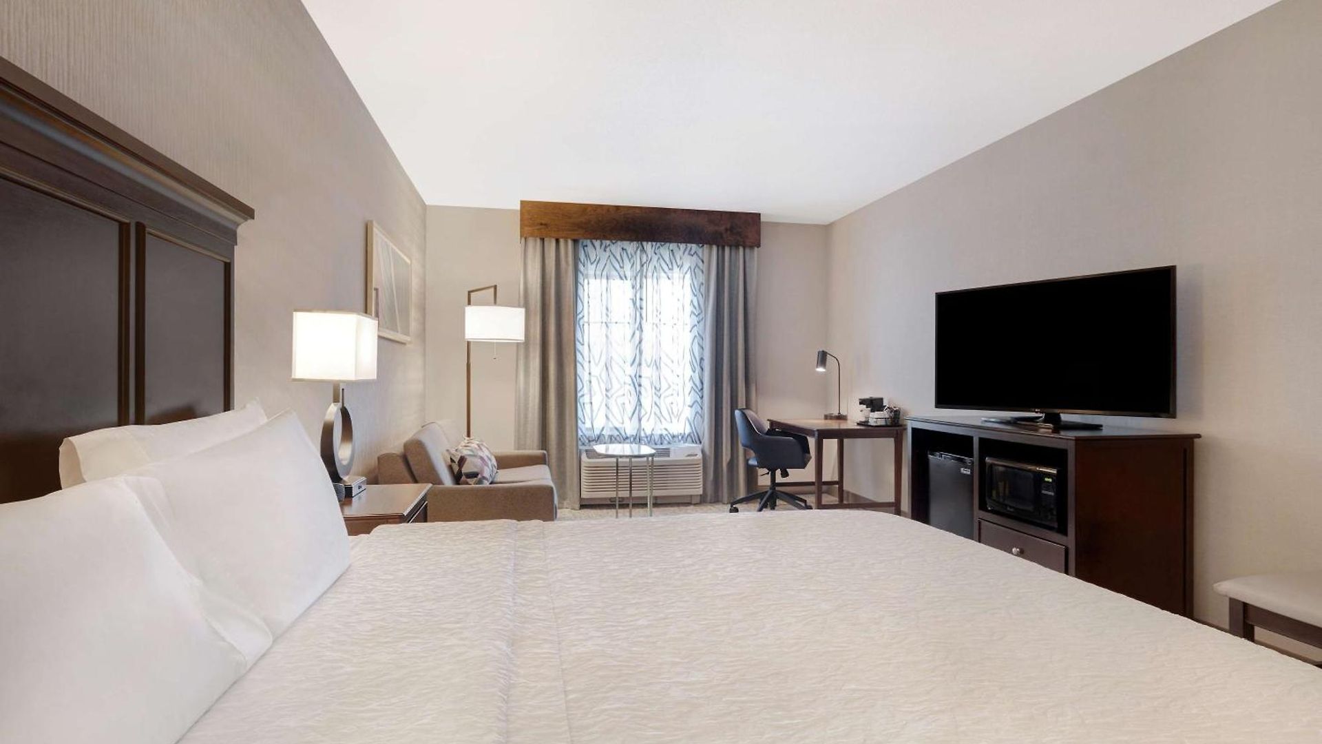 Hampton & Hotel San Luis Obispo