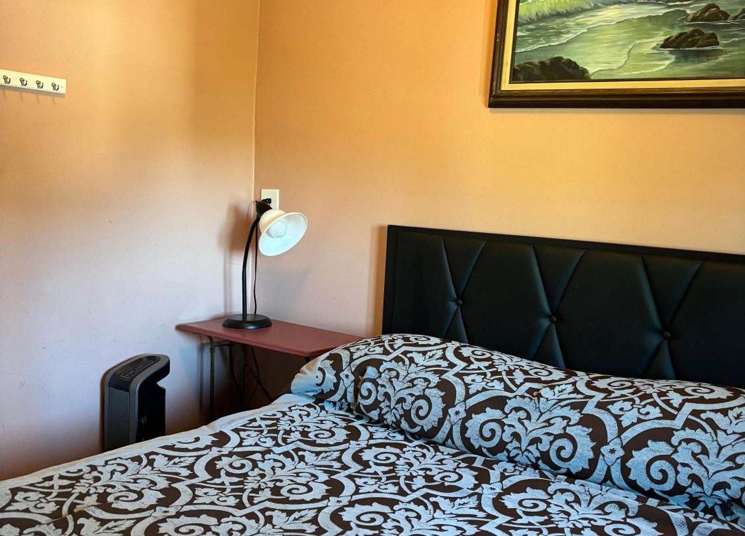 San Luis Obispo Hostel *