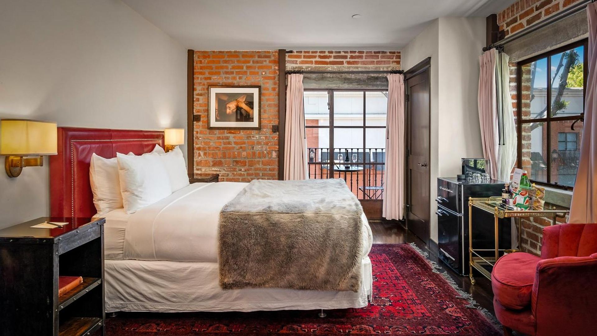 Hotel Granada & Bistro 4*