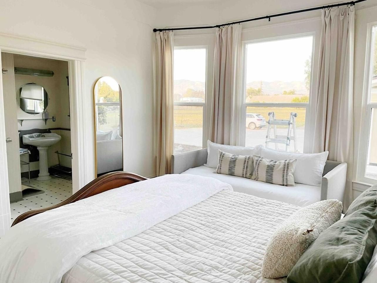 Luxury Hot Tub Wine Country Victorian Near Slo