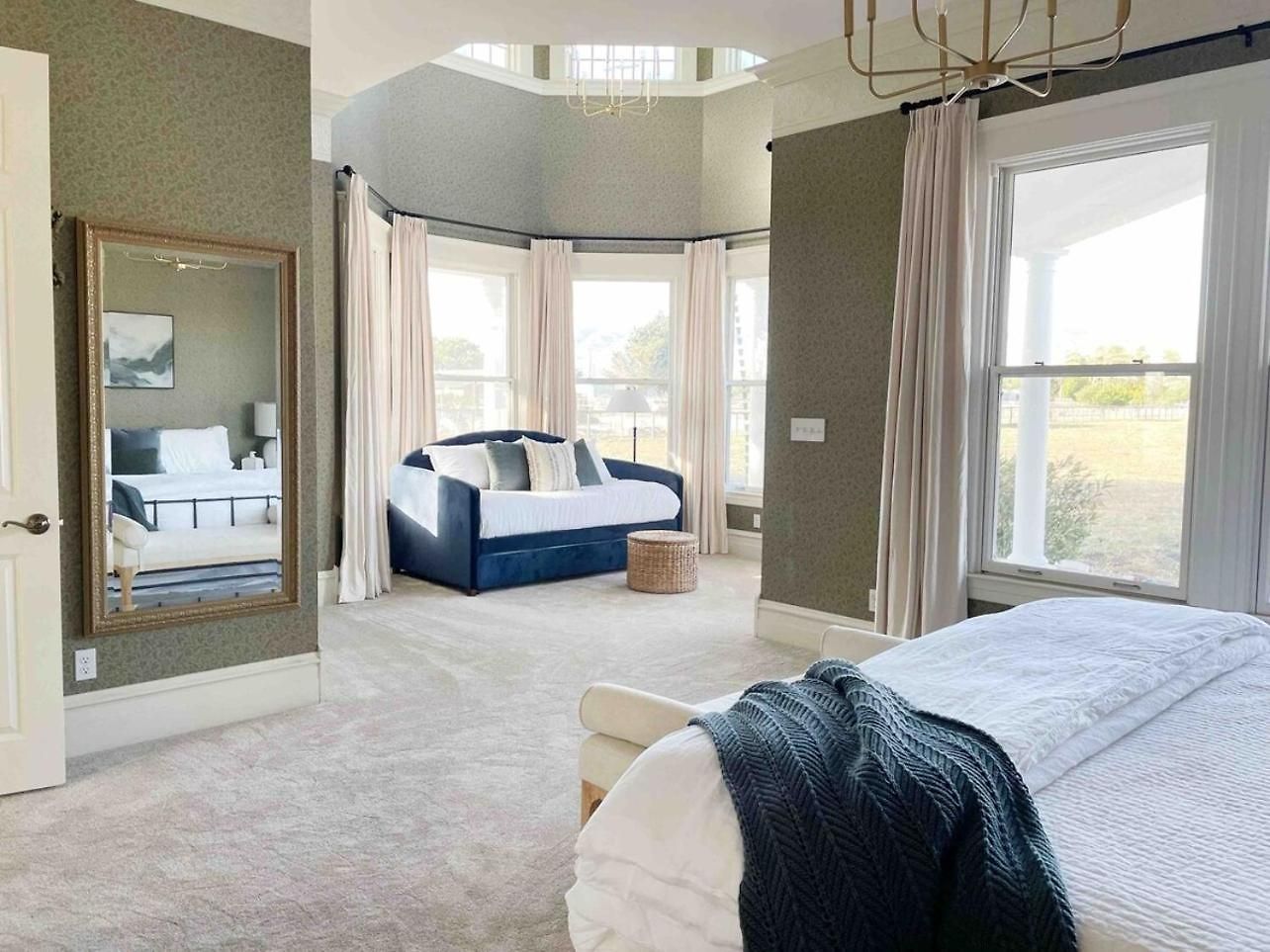 Holiday home Luxury Hot Tub Wine Country Victorian Near Slo