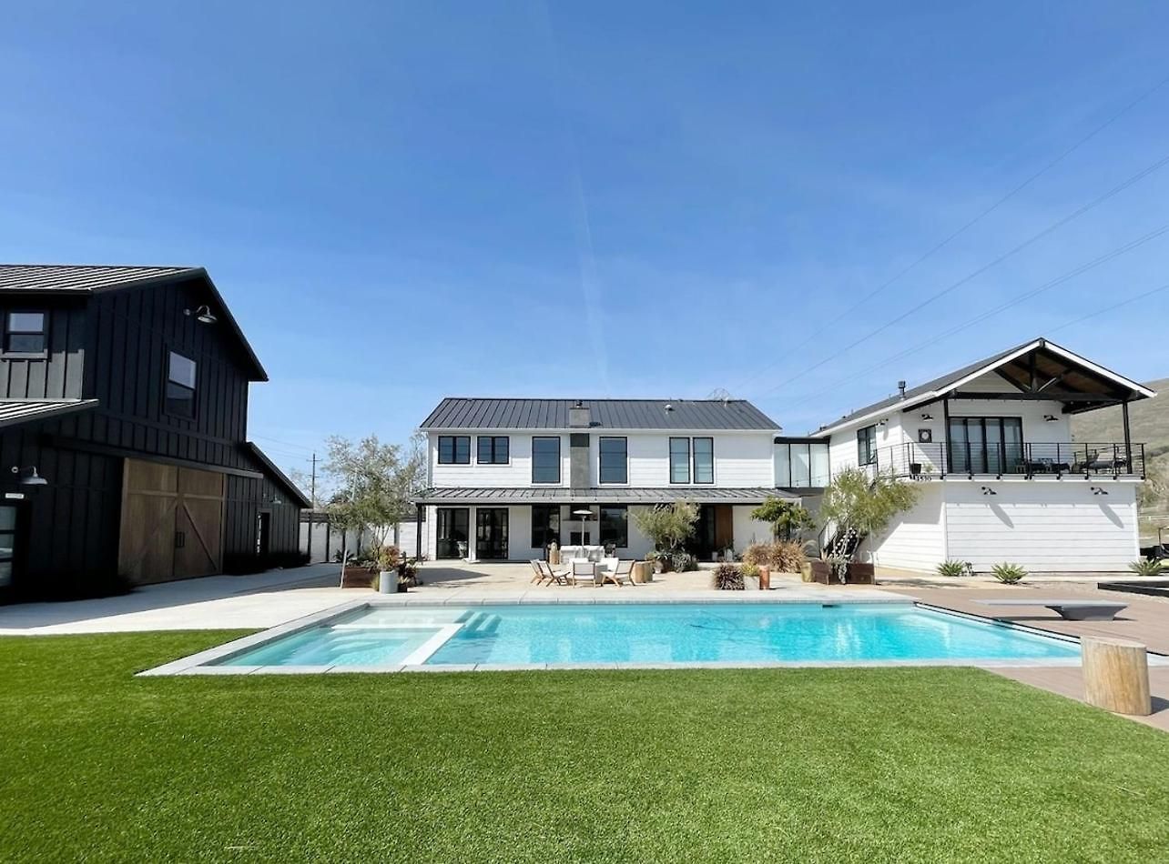 Private Pool & Hot Tub Retreat Near Downtown Slo Holiday home