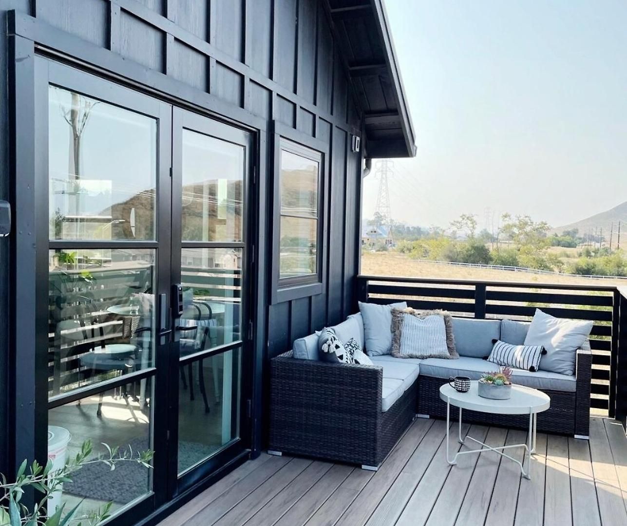 Black Barn Ranch Hill Views Downtown Close Holiday home
