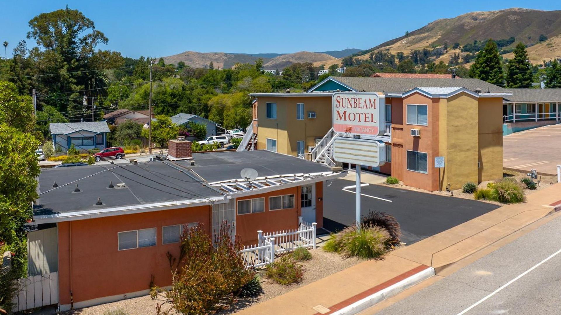 Motel Sunbeam 2*