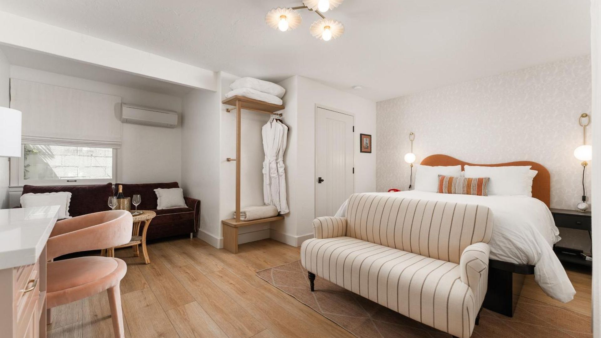 Petit Soleil - Bed, Breakfast And Bar Bed & Breakfast San Luis Obispo