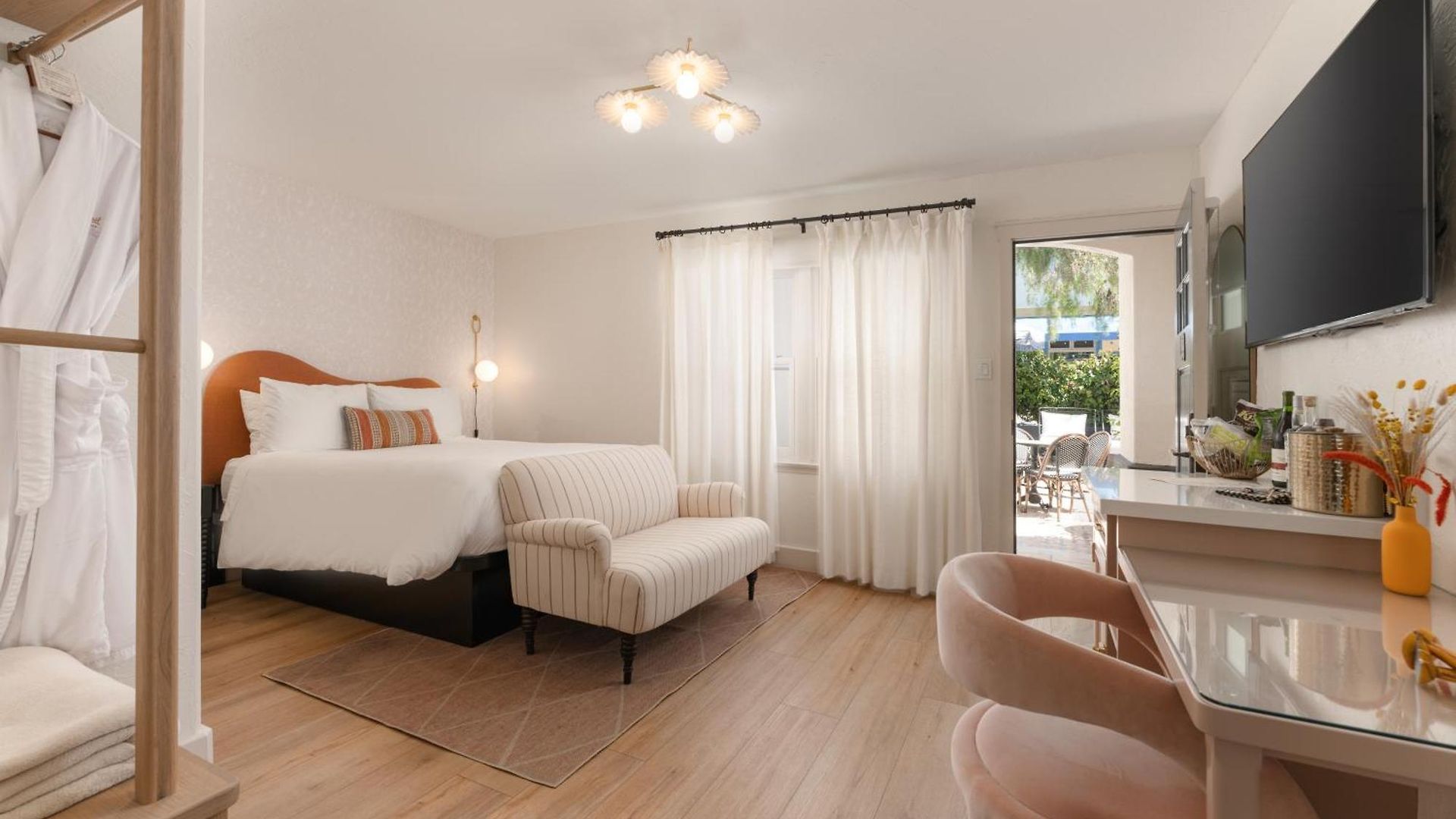 Petit Soleil - Bed, Breakfast And Bar San Luis Obispo