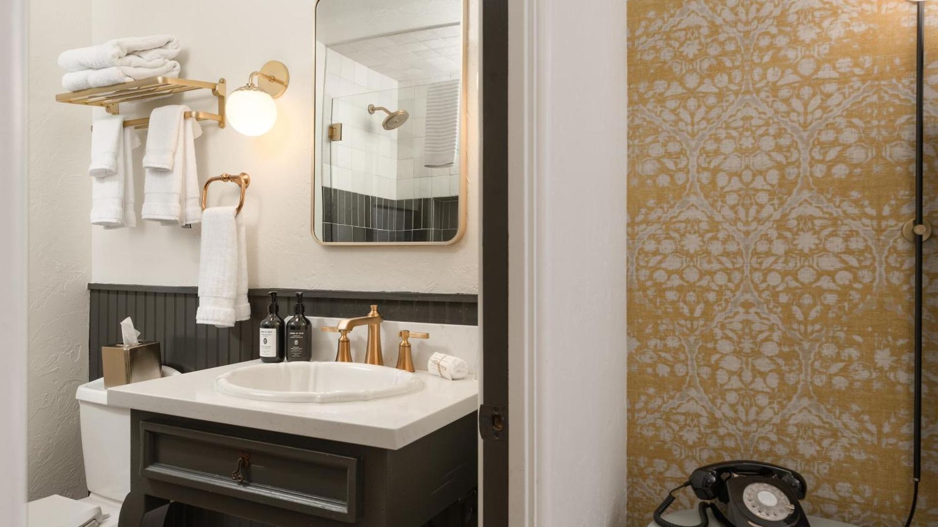 Petit Soleil - Bed, Breakfast And Bar Bed & Breakfast 4*