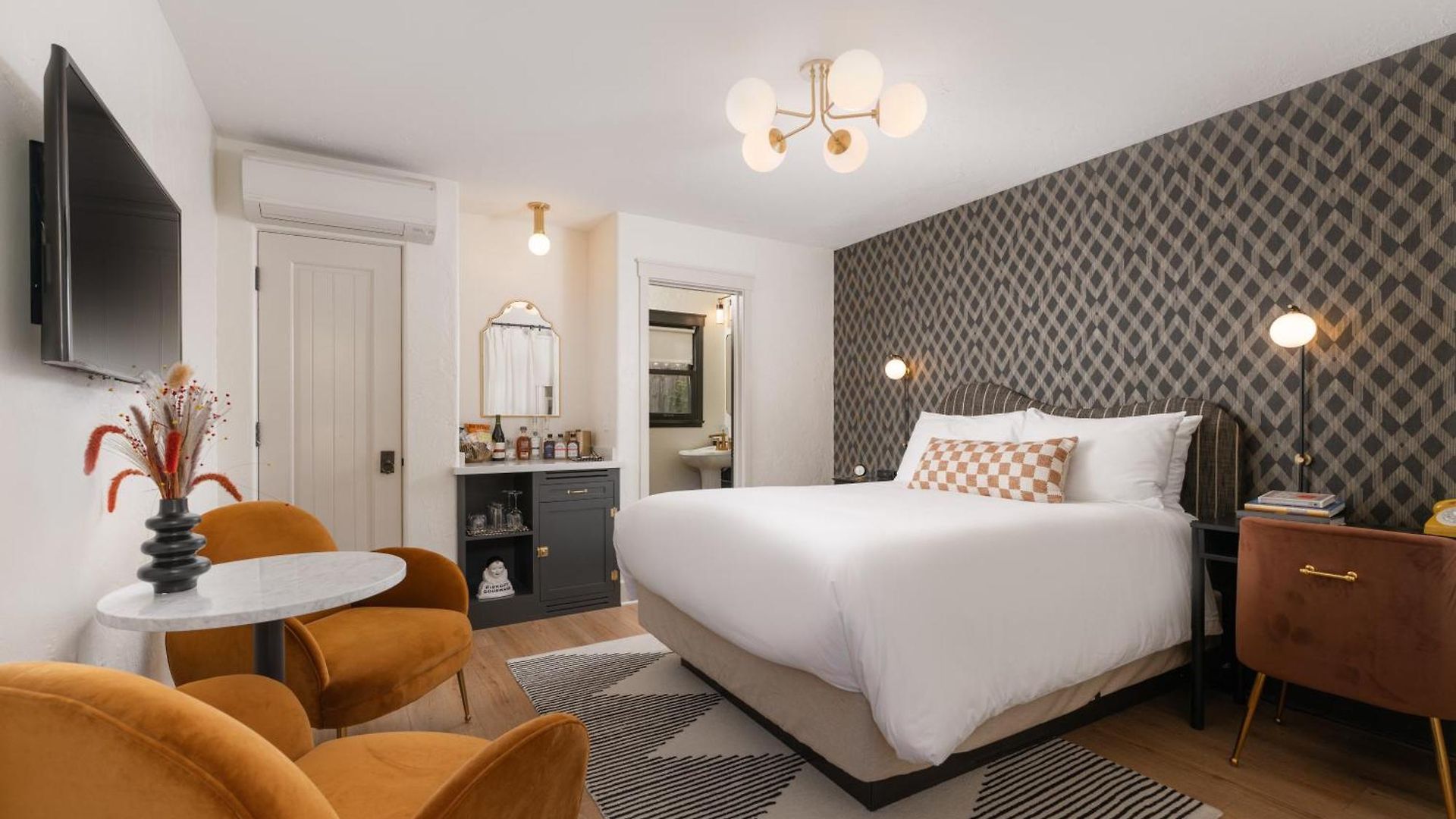 Petit Soleil - Bed, Breakfast And Bar 4*