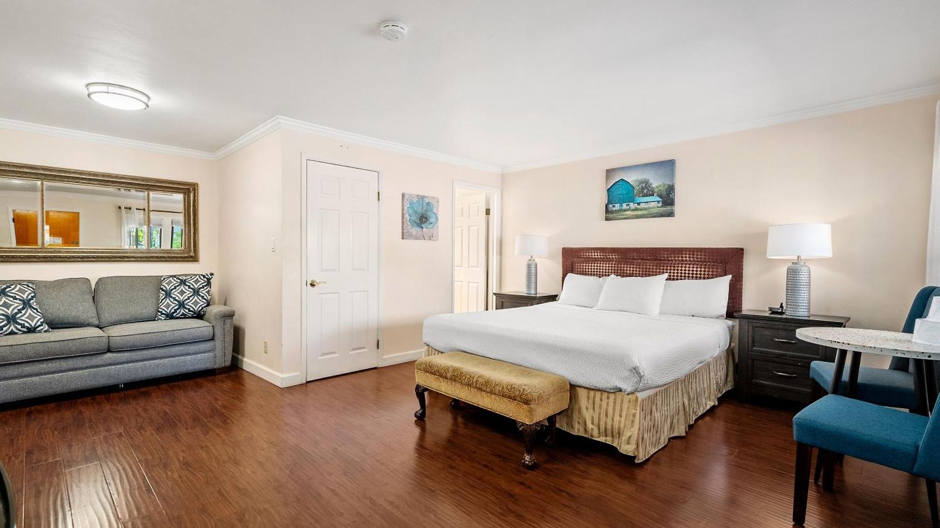 Peach Tree Inn 2*
