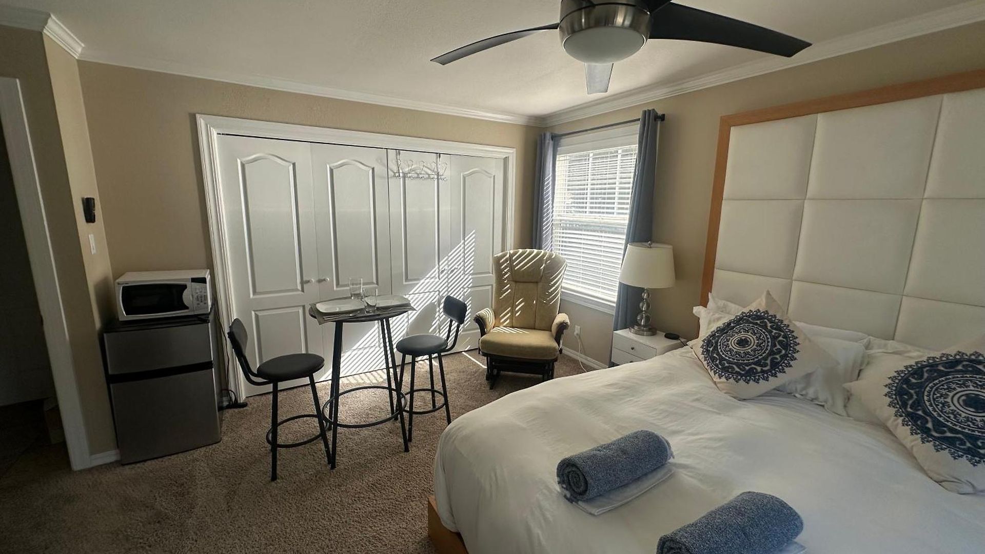 Homestay Oasis Private Entry Suite, Pool, Jacuzzi And San Luis Obispo