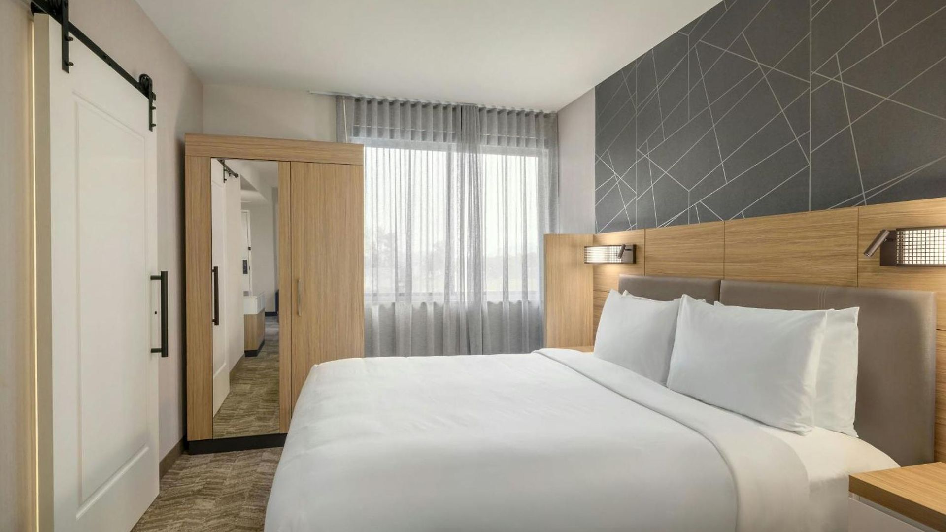 Springhill By Marriott 3*
