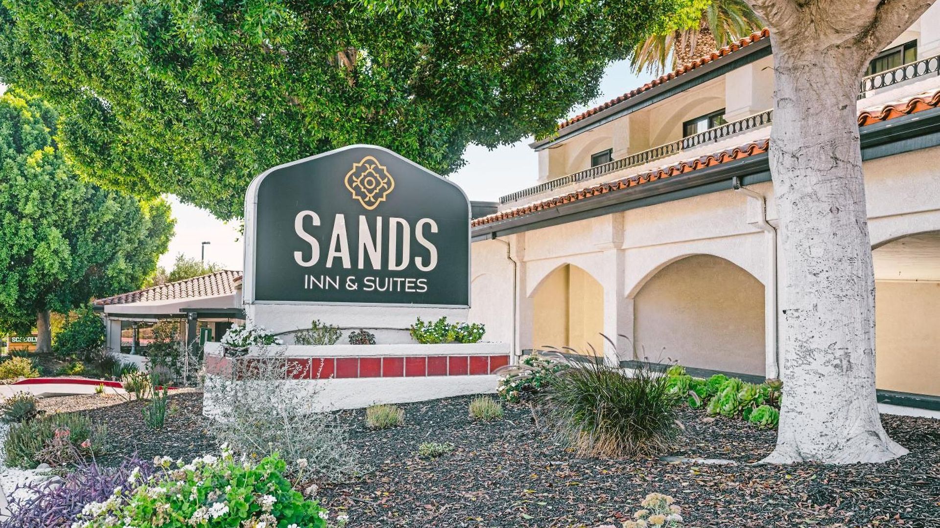 Sands & Hotel
