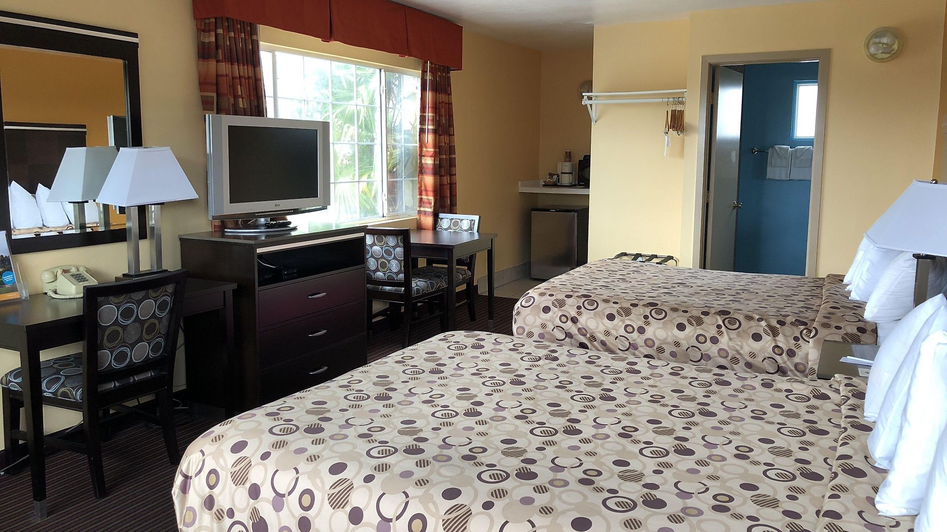 Motel At 2*