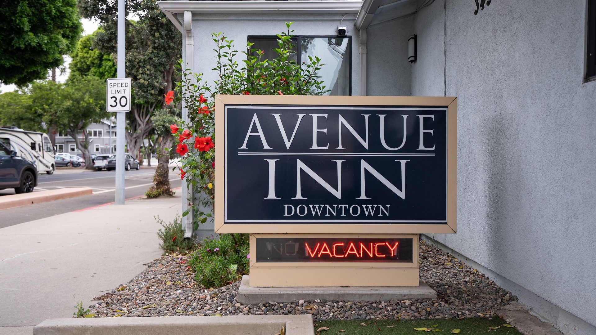 Avenue Downtown District Slo Inn 3*