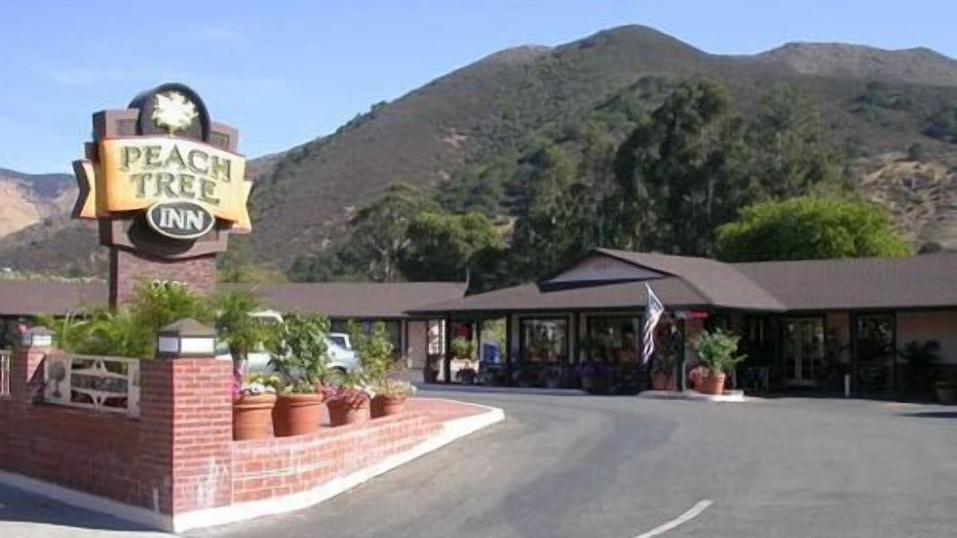 Inn Peach Tree 2*