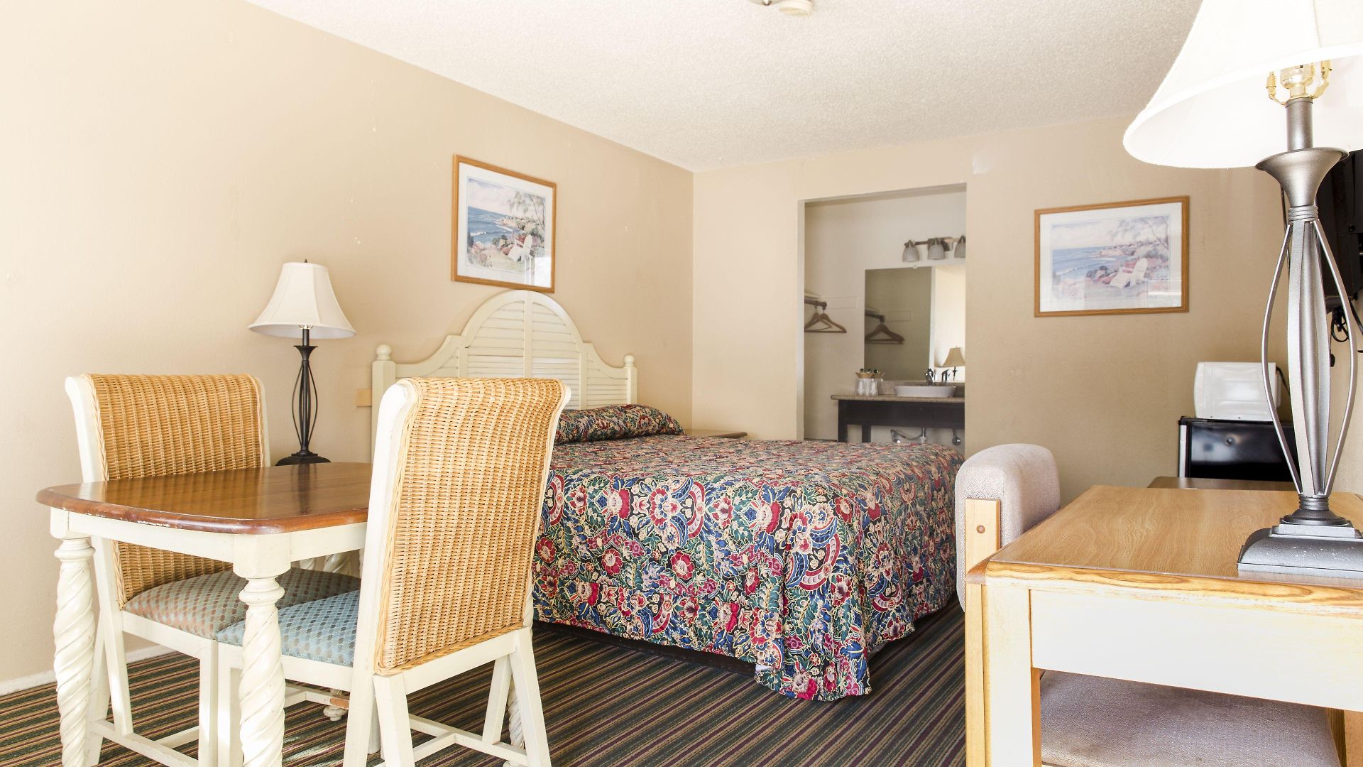 San Luis And Motel