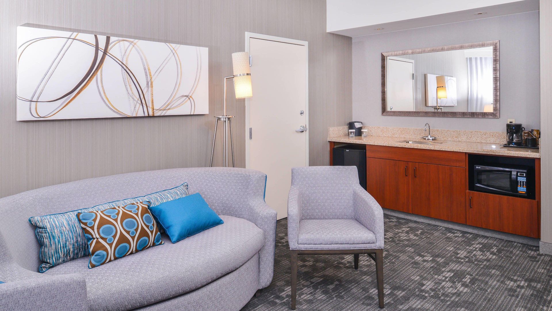 Courtyard By Marriott